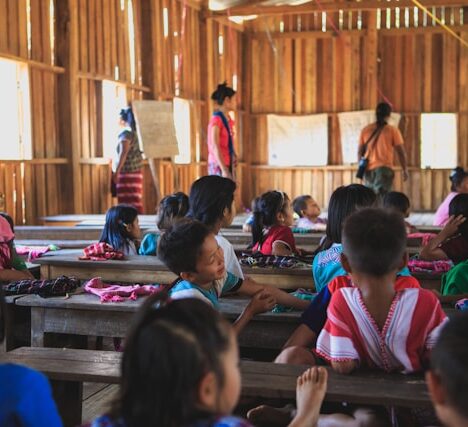 Cómo escribir un trabajo final de carrera sobre el sistema educativo en España?